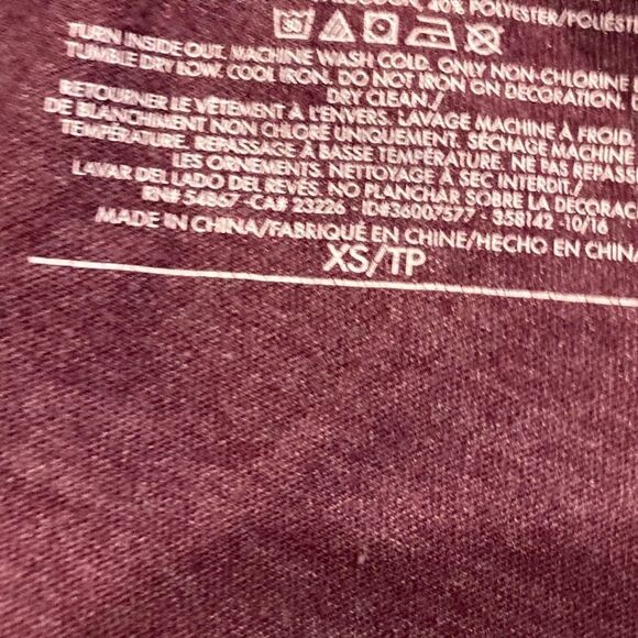 Victoria’s Secret “SNOW WAY” Long Sleeve Graphic Tee XS Holiday Winter Top - Picture 5 of 10